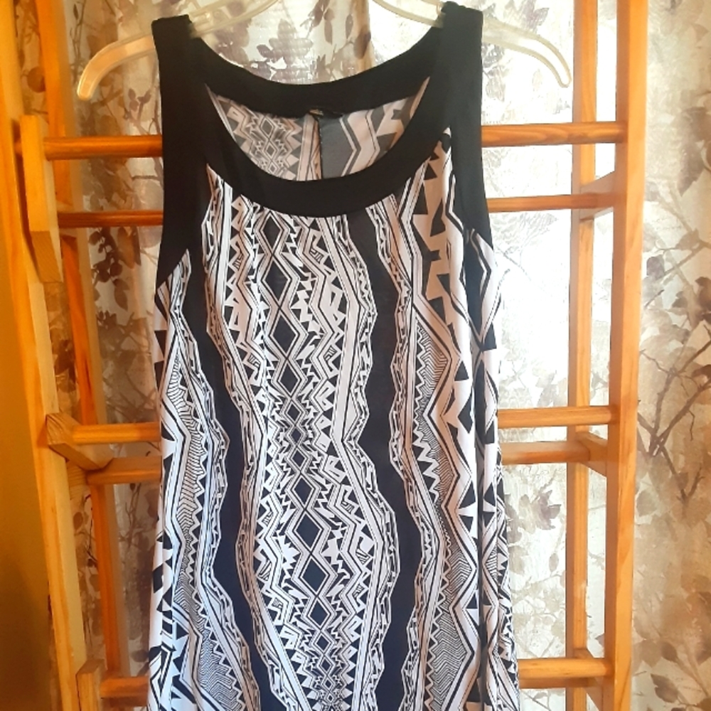 Black and white top by Milano